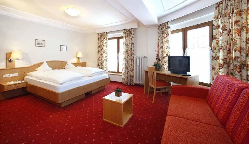 Hotel Plan De Gralba - Das Berghotel Selva di Val Gardena Kültér fotó