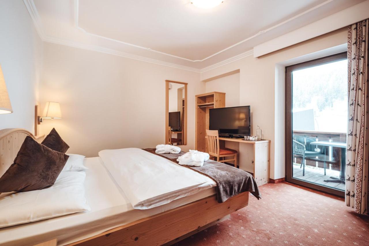 Hotel Plan De Gralba - Das Berghotel Selva di Val Gardena Kültér fotó