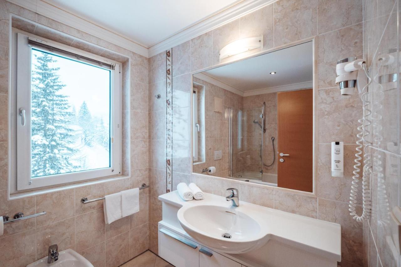 Hotel Plan De Gralba - Das Berghotel Selva di Val Gardena Kültér fotó