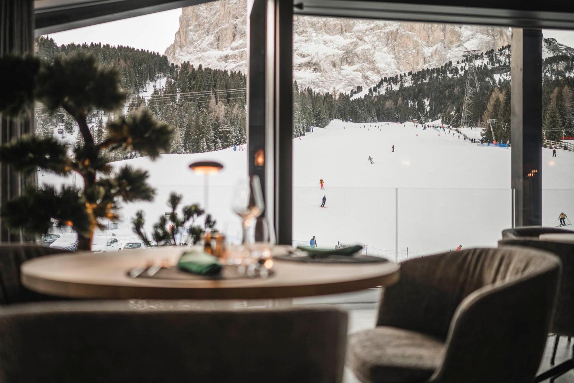 Hotel Plan De Gralba - Das Berghotel Selva di Val Gardena Kültér fotó
